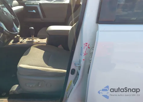 2016 Toyota 4Runner Sr5 z USA, uszkodzony, nr VIN JTEBU5JR2G5277989